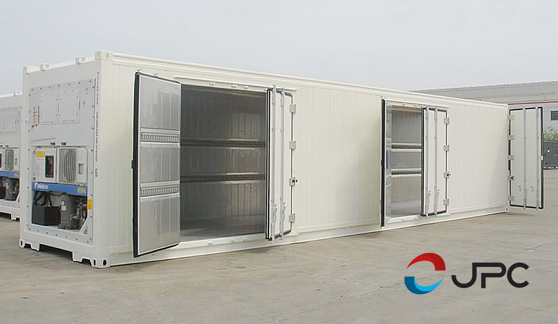 Pharmaceutical refrigerated containers